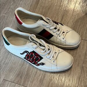 Gucci White Sneakers with Red and Green Stripes